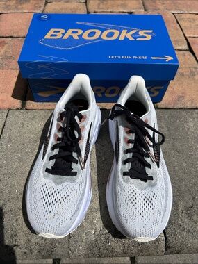 Brooks Ghost 17 Running Shoes, sz 8.5 (white/black/rose gold)
